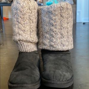 Gray knit black ugg boots